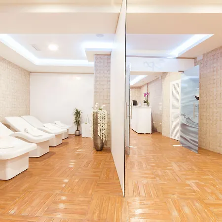 El Tajo & Готель