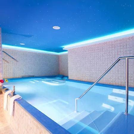 El Tajo & מלון 3*