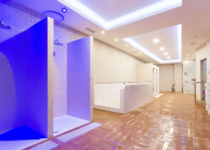 El Tajo & 3* ロンダ